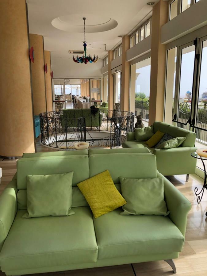 Hotel La Rosa Cattolica Extérieur photo