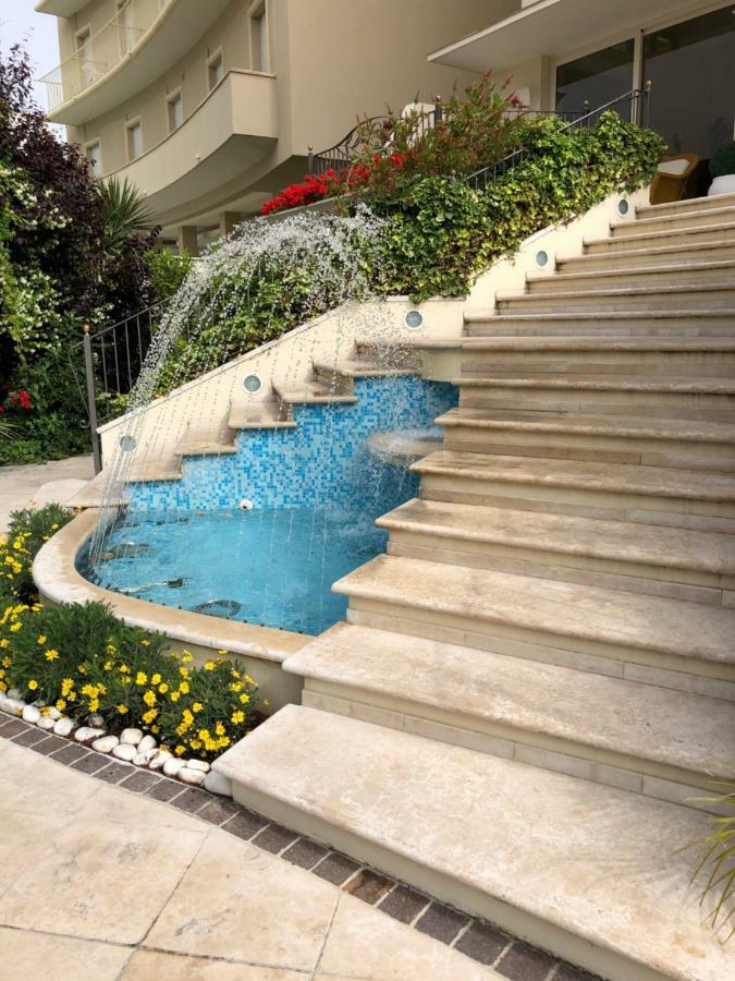 Hotel La Rosa Cattolica Extérieur photo